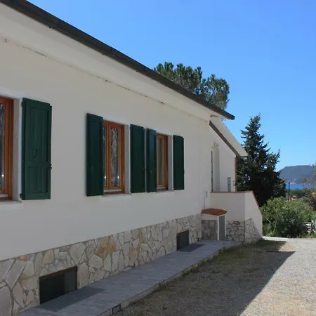 Podere L'isolella بيت للعطل